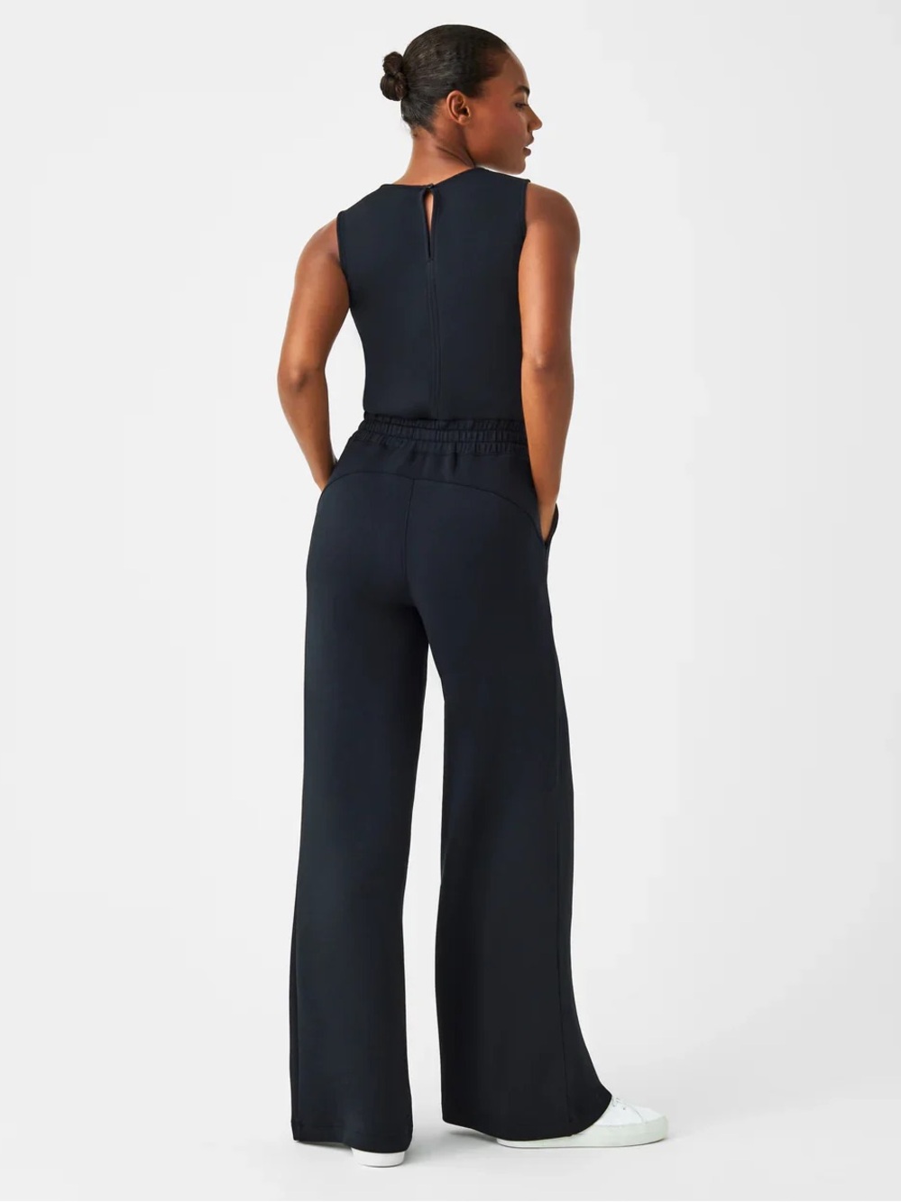 Spanx Air Essentials Jumpsuit Very Black - Medium - Picture 2 of 6